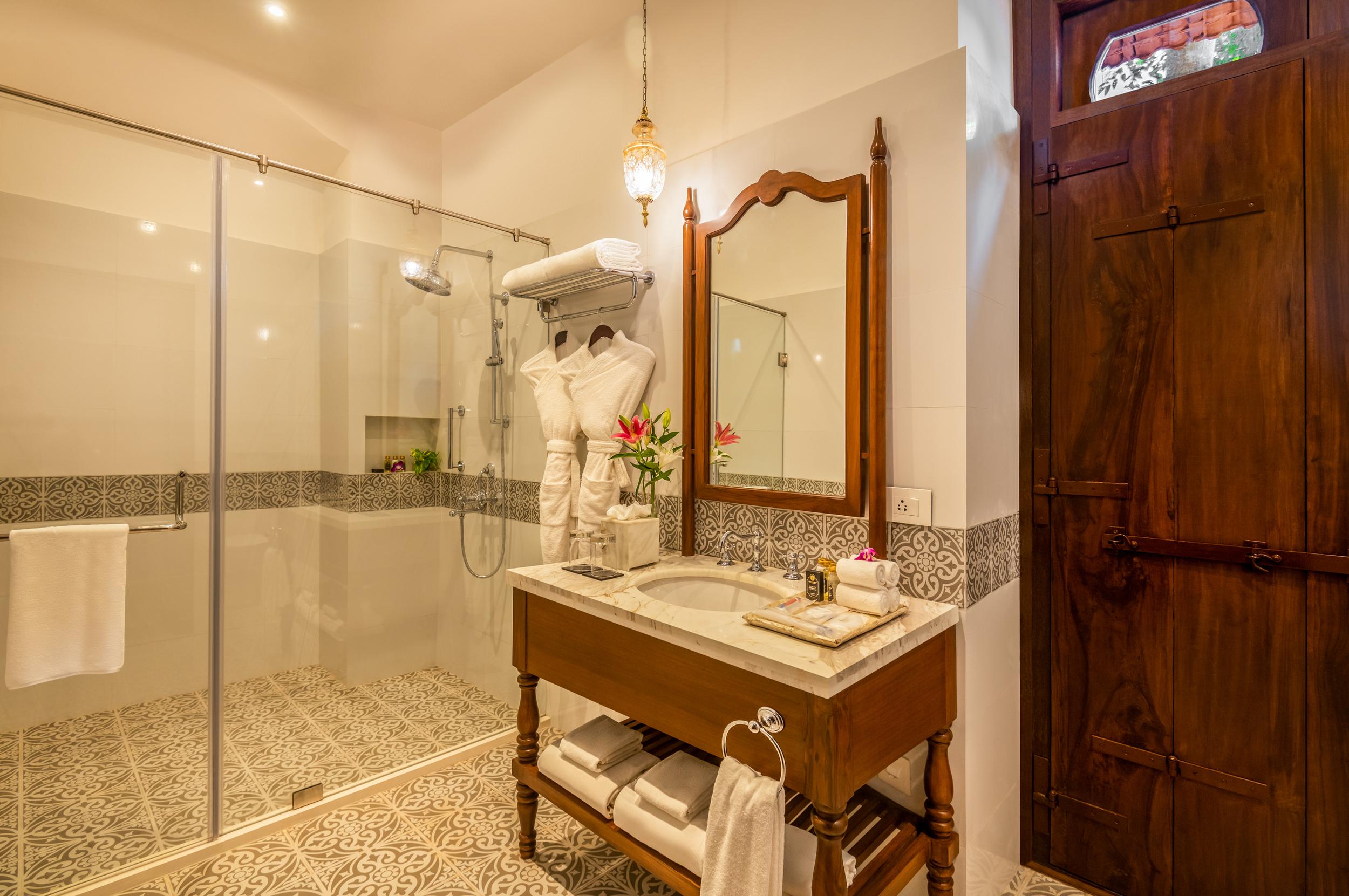 Ama & Trails, Cardozo House